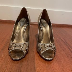 Gucci gold heels